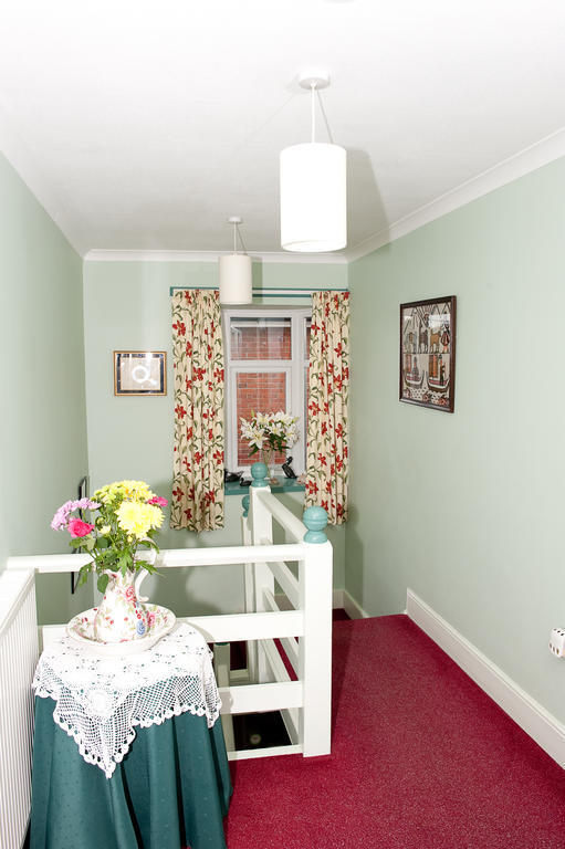 Holbrook Bed And Breakfast Shaftesbury Exterior photo